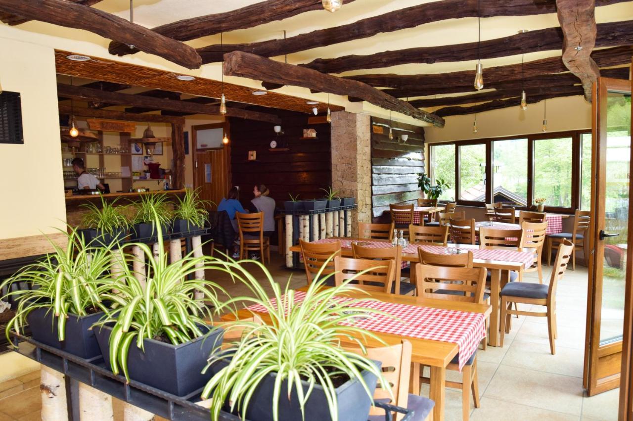 Motel Konoba Slapovi Jajce Exterior foto