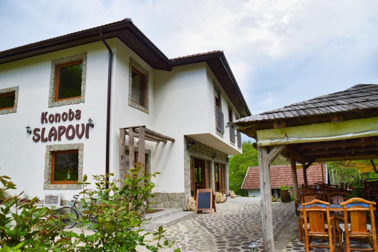 Motel Konoba Slapovi Jajce Exterior foto